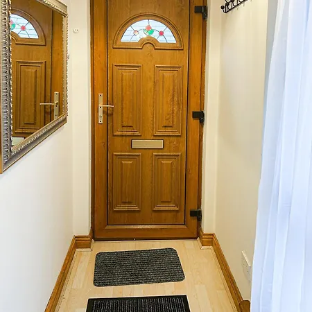 度假居 Mews No 2 By Trident Homes *